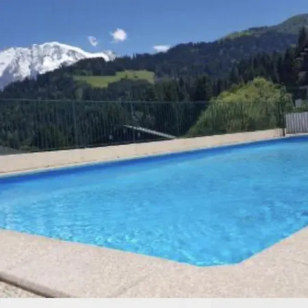 Turquoise Quartier Grattague Vue Montblanc
